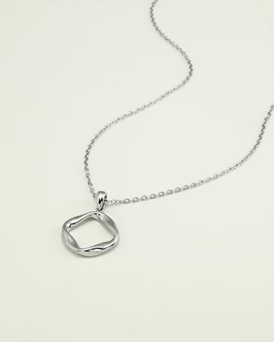 Silver Infinity Circle Pendant Necklace Minimalist Eternal Mobius Silver Necklace Dainty Geometric Trendy Jewelry Gift for Women