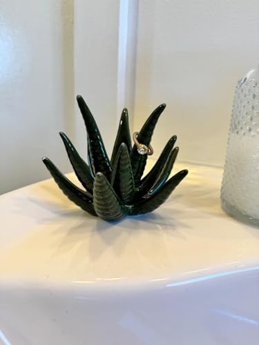 PUDDING CABIN Succulent Ring Holder, Ring Stand, Ring Display & Organizer, Cactus Aesthetic Preppy Room Decor, Birthday Gift for Women Friends, Christmas Green Room Decor - style: Cactus