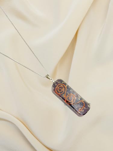 Crystal Necklace Pendant for Women Men - Orgone Necklace Pendant of Healing Crystal for Protection-Spiritual Jewelry - color: Garnet
