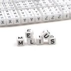 MELIUS 252Pcs 10x10mm Acrylic Large Letter Beads, Square Big Alphabet Paracord Beads for Jewelry Making, DIY Necklaces Collars, Key Chains, Bracelets (White)