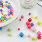 400Pieces 8MM Acrylic Round Beads Round Acrylic Balls Chunky Beads Smooth Spacer Plastic Pastel Beads Craft Beads for Necklace and Bracelet Making Crafting Supplies(176-white) - color: 176-white, size: 8MM