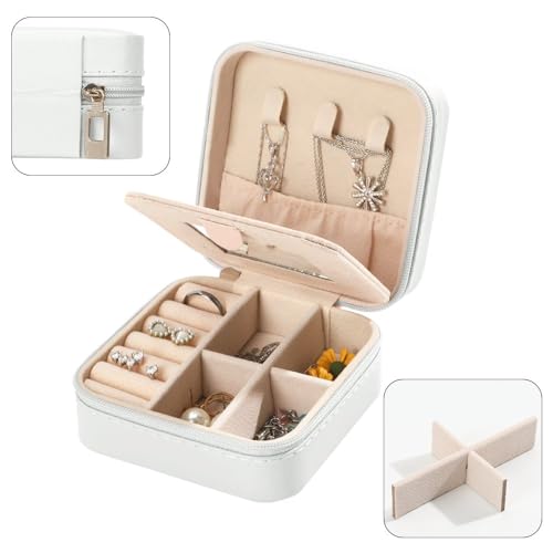 Giraffe Gifts for Women Just A Girl Who Loves Giraffes Jewelry Mini Travel Case Giraffes Gift Graduation Christmas Gift Travel Jewelry Box Birthday Gifts for Women Girls Sister Bride - color: Just A Girl Who Loves Giraffes