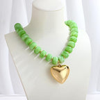 Gold Heart Pendant Necklaces for Women Colorful Acrylic Resin Beaded Choker Necklace Fashion Chunky Statement Beaded Heart Necklace - color: Green