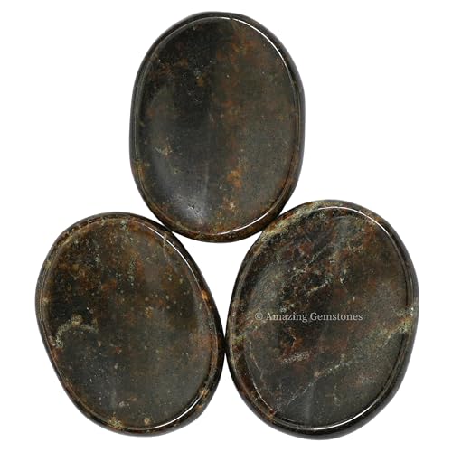 Amazing Gemstone Garnet Worry Stone Crystals and Healing Stones - Stones for Stress Relief - Piedra Crystal Fidget for Meditation, Relaxation - Unique Stocking Stuffers and Birthday Gift - color: Garnet