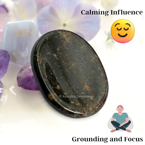Amazing Gemstone Garnet Worry Stone Crystals and Healing Stones - Stones for Stress Relief - Piedra Crystal Fidget for Meditation, Relaxation - Unique Stocking Stuffers and Birthday Gift - color: Garnet