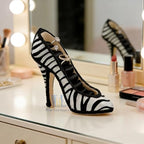 2 PCS Set Jewlery Display Shoe Ring Holder - Mannequin Necklace Display Bracelet Orgaziner (Black) - color: Black