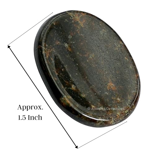 Amazing Gemstone Garnet Worry Stone Crystals and Healing Stones - Stones for Stress Relief - Piedra Crystal Fidget for Meditation, Relaxation - Unique Stocking Stuffers and Birthday Gift - color: Garnet