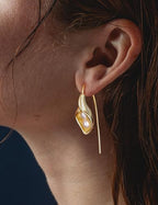 Mameloly Flower Earrings for Women Dainty 14K Gold Plated White Freshwater Pearl Stud Earrings Hypoallergenic - color: Calla Lily