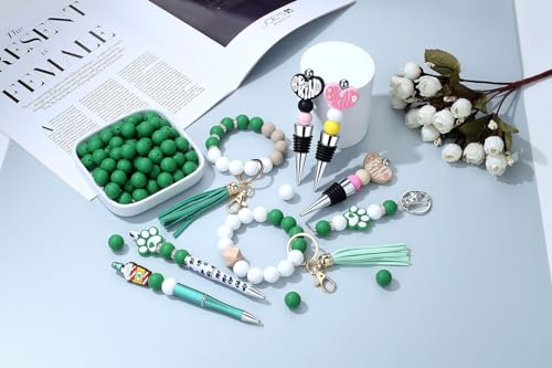 MAIBAOTA 120 Pcs Christmas Green Silicone Beads 15 mm for Keychain/Pens/Bracelet/Necklace Making Round Silicone Bulk Kits - color: Christmas Green