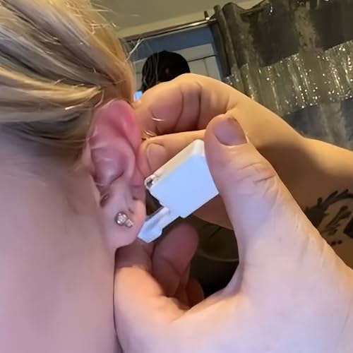 4 Pack Ear Piercing Gun Kit, Disposable Ear Piercing Gun with Silver Earring Studs Safety Ear Piercing Gun Kit Tool - size: 5mm