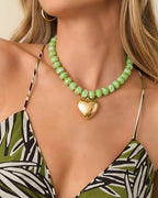 Gold Heart Pendant Necklaces for Women Colorful Acrylic Resin Beaded Choker Necklace Fashion Chunky Statement Beaded Heart Necklace - color: Green