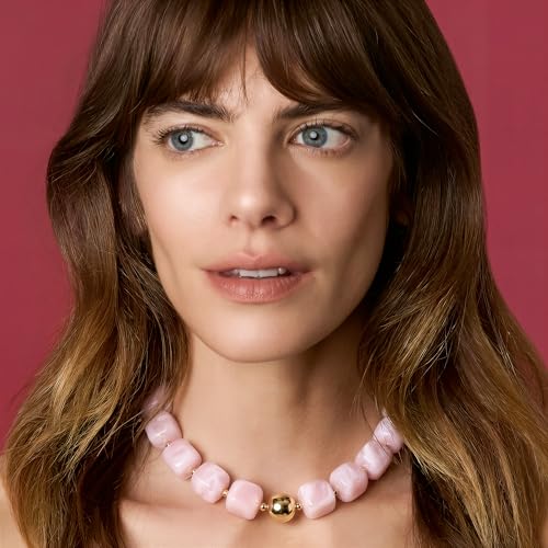 Chunky Necklaces for Women, Trendy Colorful Square Acrylic Resin Beads Statement Choker Necklace, Lightweight Boho Summer Beach Vacation Jewelry - color: pink
