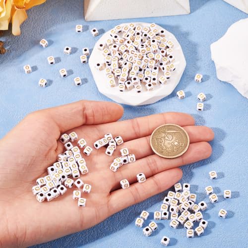 FASHEWELRY 500Pcs White Golden Letter Beads 4.5mm Square Alphabet Beads Acrylic Cube Letter O Beads for Friendship Bracelet Necklace Keychains Jewelry Making - color: Letter O