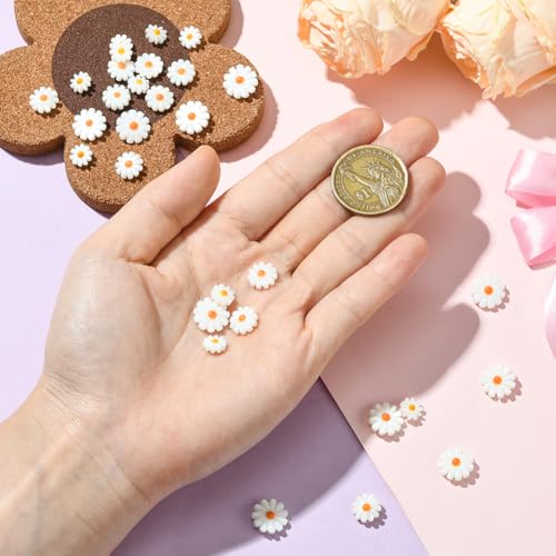 SUNNYCLUE 1 Box 30Pcs Shell Daisy Beads Flower Shell Beads Small Cute White Sunflower Summer Beach Natural Freshwater Loose Spacer for Jewelry Making DIY Earrings Bracelets Crafts Supplies Women Adult