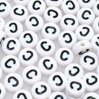 Amaney 100pcs C Letter Beads 7x4mm White Round Acrylic Black Alphabet for Bracelet Jewelry Making - color: C