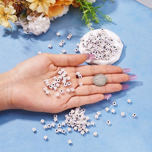 FASHEWELRY 500Pcs White Golden Letter Beads 4.5mm Square Alphabet Beads Acrylic Cube Letter E Beads for Friendship Bracelet Necklace Keychains Jewelry Making - color: Letter E