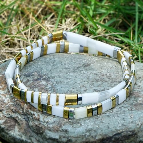 Tila Flat Beaded Bracelet for Women,Bohemian Colorful Stretch Square Glass Bead Elastic Layred Bracelet Stack, Handmade Boho Trendy Holiday Jewelry Accessories Friendship Gift - color: White Gold