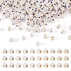 FASHEWELRY 500Pcs Acrylic Cube Vowel Letter Beads 4.5mm Square White Golden Alphabet AEIOU Spacer Beads for Friendship Bracelet Necklace Jewelry Making - color: 00-A/E/I/O/U-Gold, size: 4.5x4.5x4.5mm