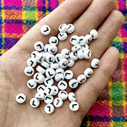 Amaney Letter Beads L 100pcs 7x4mm White Round Acrylic Black Alphabet for Bracelet Jewelry Making - color: L