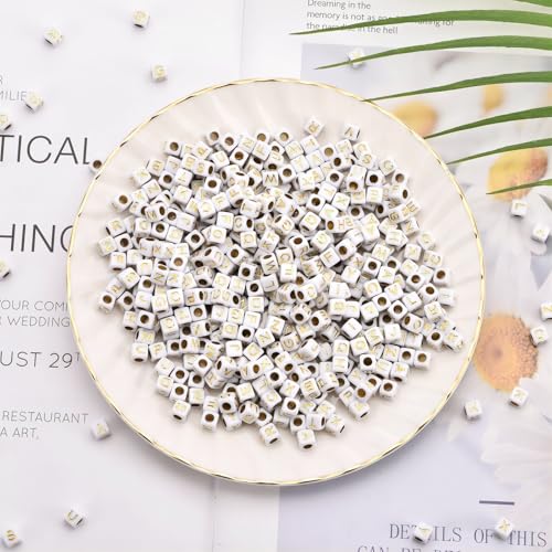 800Pcs White and Gold Square Letter Beads A-Z, 6X6mm Acrylic Cube Alphabet Beads for Jewelry Making - color: Gold Letters White Beads