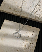Silver Infinity Circle Pendant Necklace Minimalist Eternal Mobius Silver Necklace Dainty Geometric Trendy Jewelry Gift for Women