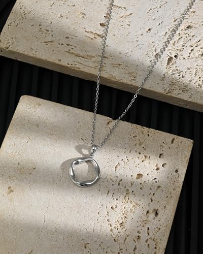 Silver Infinity Circle Pendant Necklace Minimalist Eternal Mobius Silver Necklace Dainty Geometric Trendy Jewelry Gift for Women