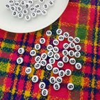 Amaney 100pcs G Letter Beads 7x4mm White Round Acrylic Black Alphabet for Bracelet Jewelry Making - color: G