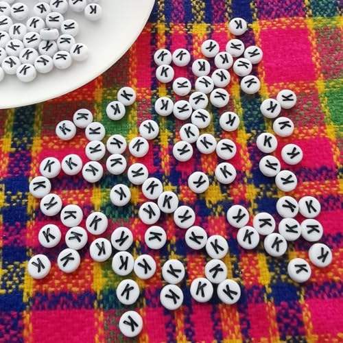 Amaney 100pcs K Letter Beads 7x4mm White Round Acrylic Black Alphabet for Bracelet Jewelry Making - color: K
