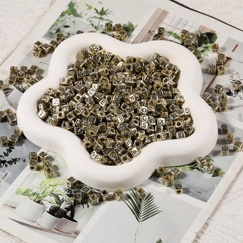 1000Pcs Gold Acrylic Cube Letter Beads 6 * 6mm Black Alphabet A-Z Beads for DIY Bracelet Necklace Jewelry Making - color: Gold Mixed Black Letter A-Z