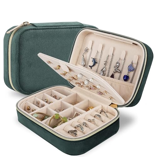 Dajasan Velvet Travel Jewelry Box, Mini Travel Jewelry Case, Small Portable Travel Jewelry Organizer for Women Girls (Green) - color: Emerald Green, size: Medium