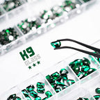 qiipii 4080Pcs Emerald Green Nail Rhinestones K9 Glass Crystal Flat Back Rhinestones Nail Charms Stones Multi Shapes Big Gems Round Beads Nail Art Diamonds jewels for Nails Face Eyes Makeup Crafts DIY - color: Emerald Green, size: A Set