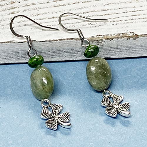 Heather's cf Four Leaf Clover Silver Leaf Beads 100-150 Pcs Leaves Craft Antique Leaf Charms for Crafting Leaf Pendant Charm for Necklace Bracelet Earring Making Fall Leaf Beads Set - color: Mixed Clover